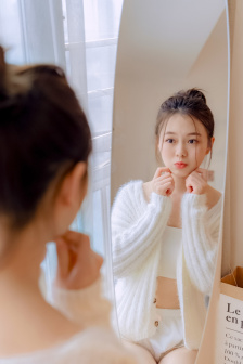 水嫩多汁的蜜桃H